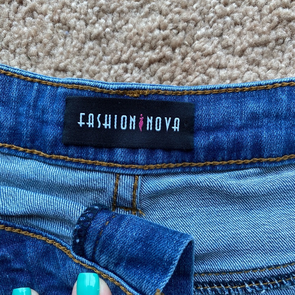 Jean Shorts - Picture 3 of 4
